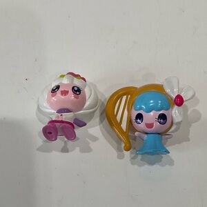 2 TOMAGOTCHI FIGURED